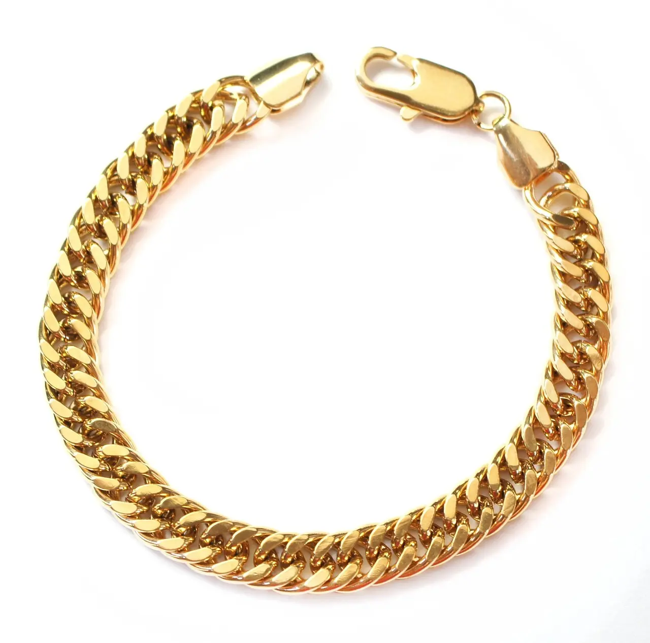 Hvilket armbånd passer til hendes stil og håndled?
