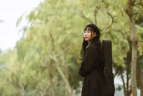 11 jakker til A-formet figur i overgangsvejr